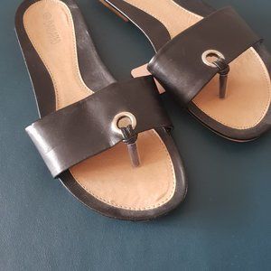 Slippers in black leather size 9